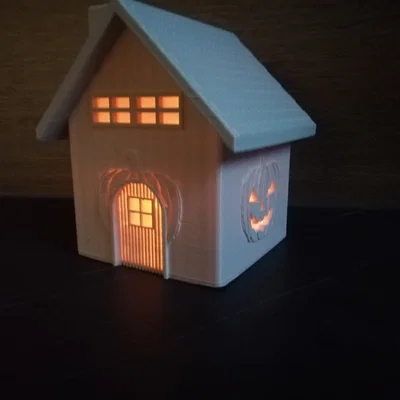 Ngôi nhà nến Halloween - Mô hình 3D trang trí độc đáo
