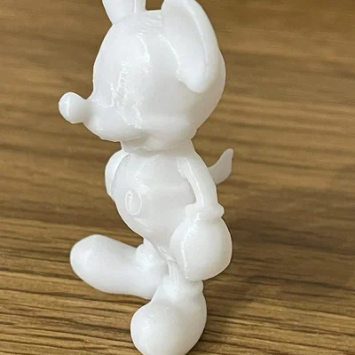Mô hình Mickey Mouse (đứng) thiết kế tối ưu cho vẽ tay 3D