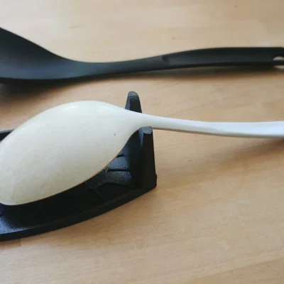 Giá đỡ muỗng (Spoon holder) dáng organic, hoạ tiết voronoi