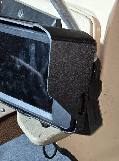 Mái che chống chói cho thiết bị định vị cá Lowrance Eagle 9 - Image 1