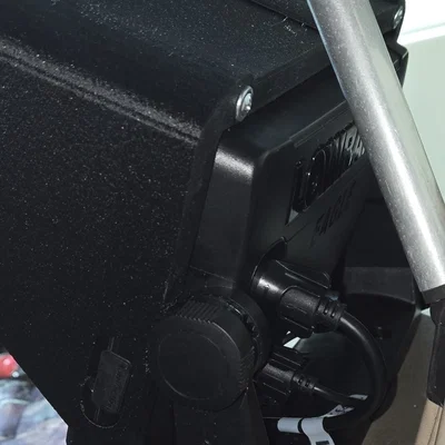 Mái che chống chói cho thiết bị định vị cá Lowrance Eagle 9