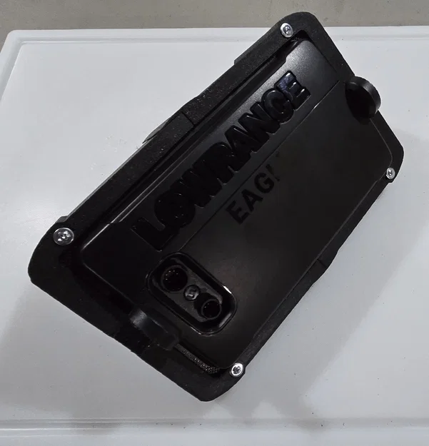 Mái che chống chói cho thiết bị định vị cá Lowrance Eagle 9 - Image 8