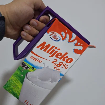 Tay cầm cho hộp sữa 1L