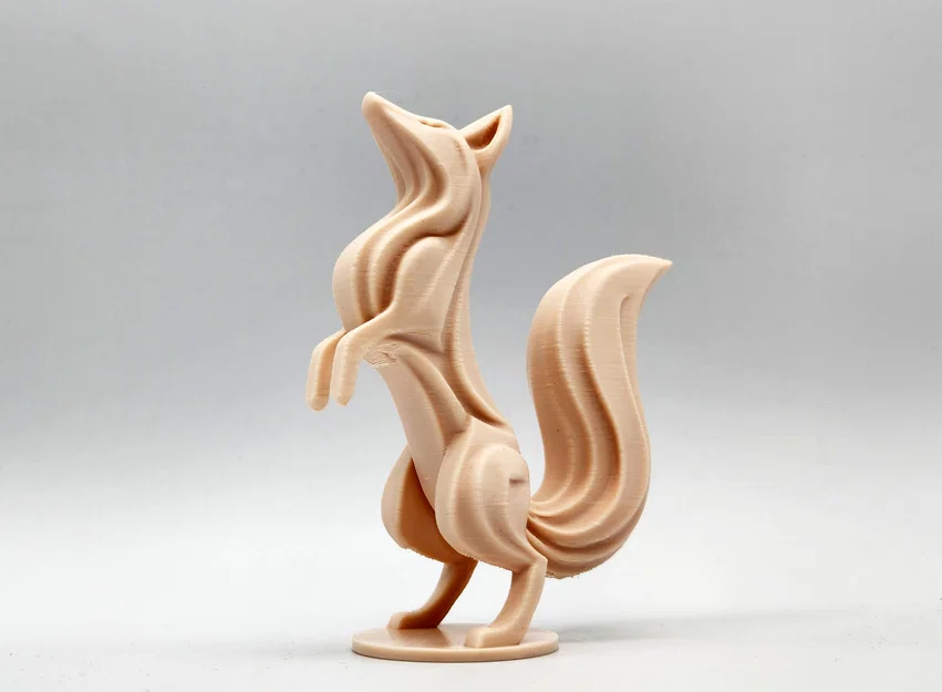 Tác phẩm điêu khắc chú cáo đang nhảy múa - Image 3