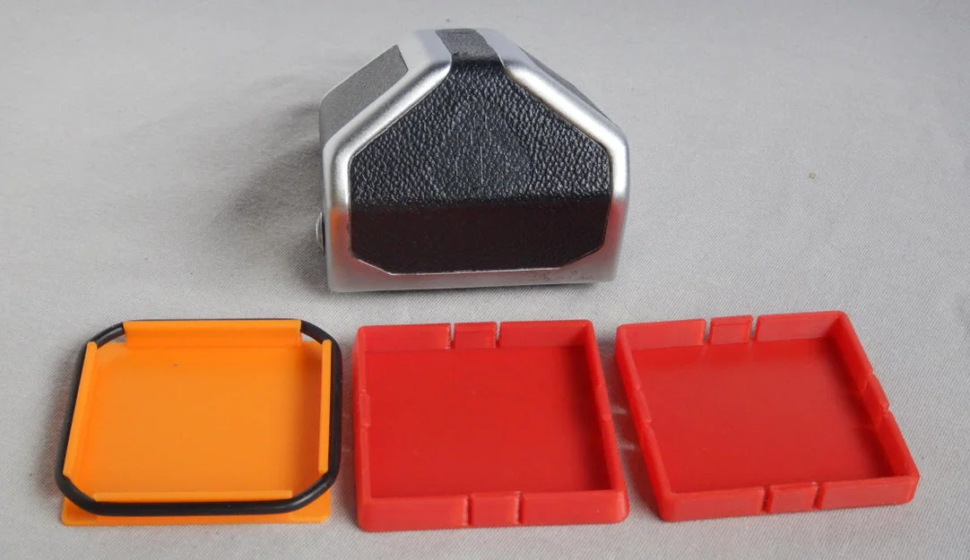 Nắp che lăng kính ngắm (Prism Finder) cho máy ảnh Pentacon Six - Image 1