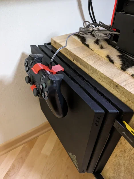 Giá treo tay cầm PS4 gắn trực tiếp trên máy PS4 - Image 3