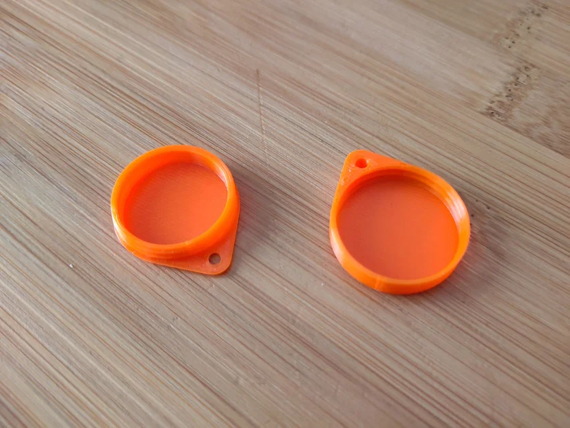 Keytag có ngăn nhỏ bên trong - Image 2