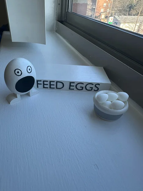 Mô hình game Feed Eggs từ "I Think You Should Leave with Tim Robinson" có đế nam châm - Image 3