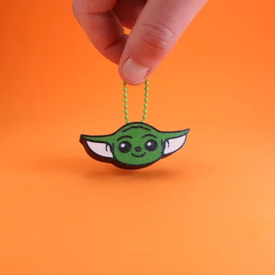 Móc khóa Baby Yoda Fidget Clicker – Người bạn ngân hà nhỏ xinh