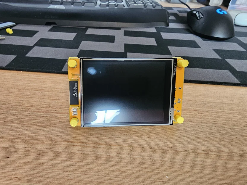 Khung đỡ 3D cho màn hình Cheap Yellow Display 2.8 inch - Image 2