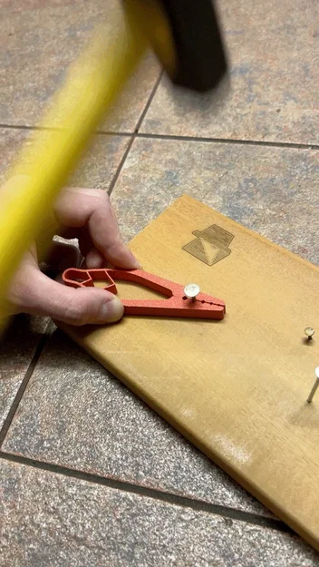 Dụng cụ giữ đinh khi đóng (Nail Holder for Hammering) - Image 2