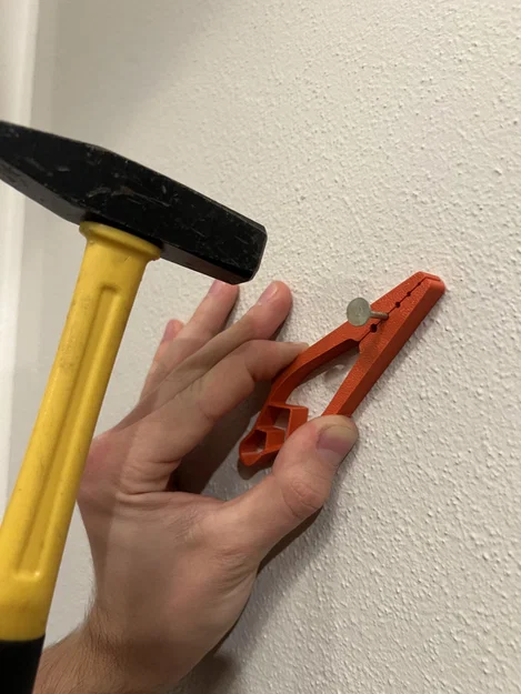 Dụng cụ giữ đinh khi đóng (Nail Holder for Hammering) - Image 4