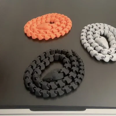 Mô hình Rắn cử động linh hoạt (Articulated Snake)