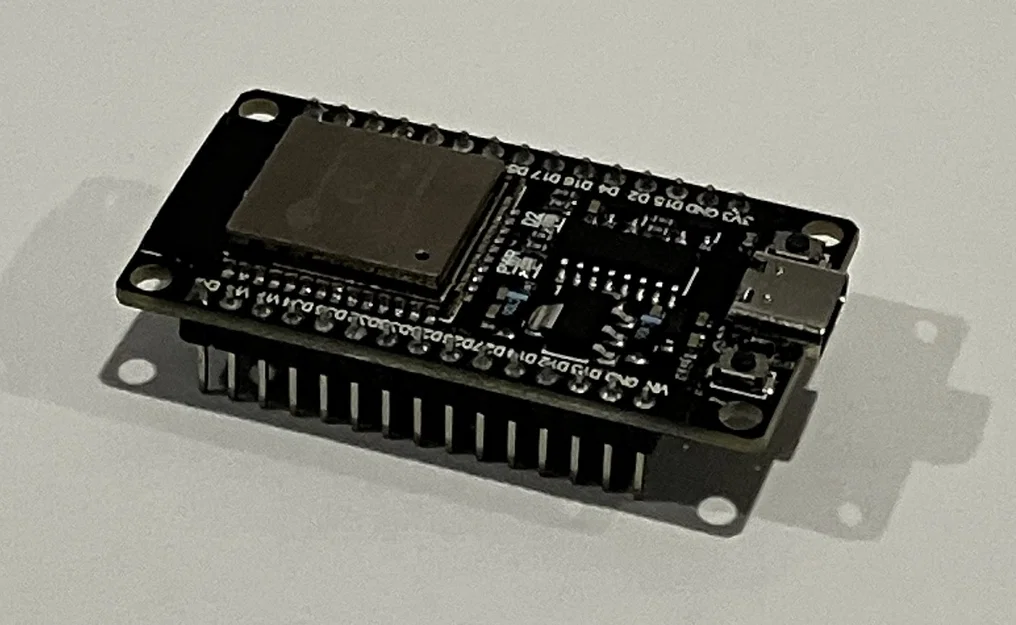 Robot Otto phiên bản cải tiến với ESP32 - Image 10