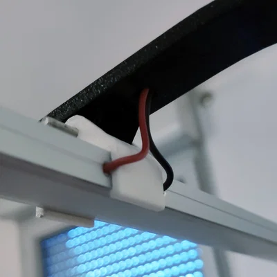 Giá đỡ thanh đèn LED cho bảng SKADIS của Ikea