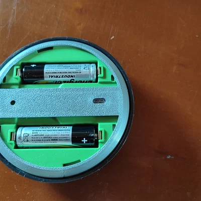 Giá đỡ treo tường cho cảm biến hiện diện Loxone (Loxone Presence Sensor)