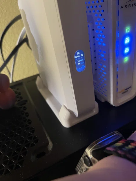 Đế dựng đứng cho Unifi Cloud Gateway Max & POE-Lite8 - Image 1