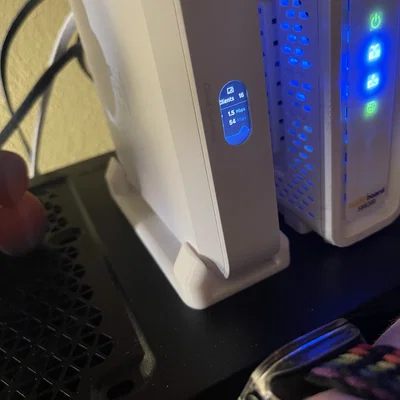 Đế dựng đứng cho Unifi Cloud Gateway Max & POE-Lite8