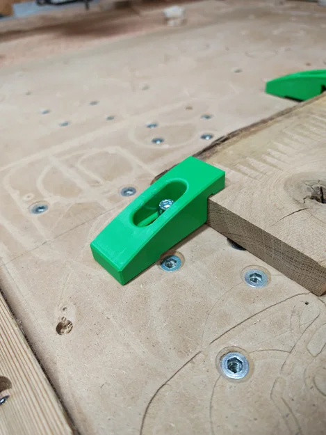 Kẹp CNC cấu hình thấp – Giữ phôi chắc chắn - Image 1