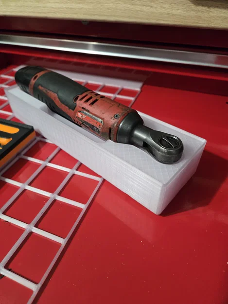 Khay in 3D Gridfinity cho máy vặn bu lông Milwaukee 3/8 Ratchet - Image 1