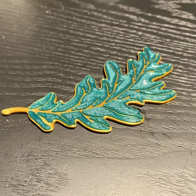 Lá sồi rụng (Fallen oak leaf)