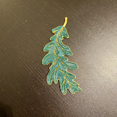 Lá sồi rụng (Fallen oak leaf)