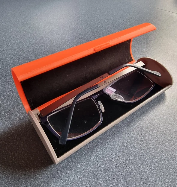 Hộp đựng mắt kính (Brillen-Etui) - Image 1