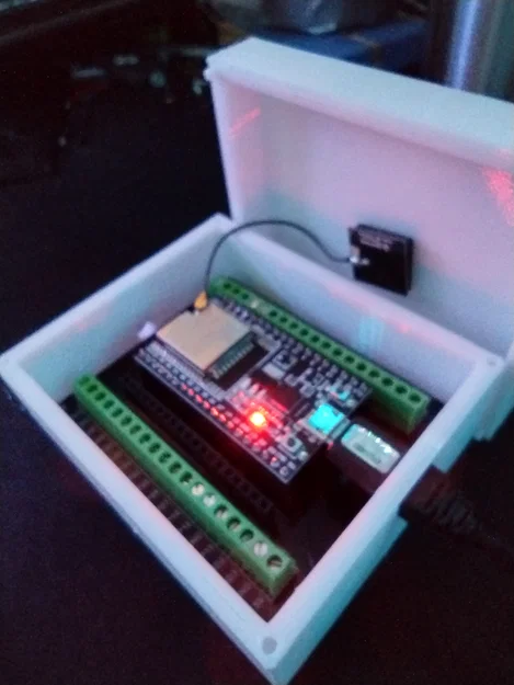 Hộp Bảo Vệ Cho ESP32 Dev Kit Và Breakout Board - In 3D Tiện Lợi - Image 1