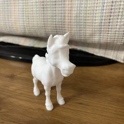 Mô hình ngựa hoạt hình dễ thương để tô màu trang trí