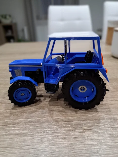 Mô hình máy kéo nông nghiệp Zetor 5748 in 3D siêu chi tiết - Image 7