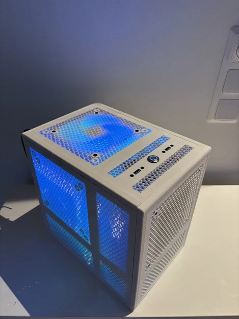 Vỏ máy tính Mini-ITX in 3D thiết kế module hiện đại - Image 2