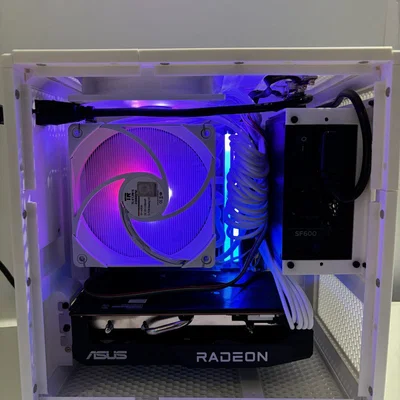 Vỏ máy tính Mini-ITX in 3D thiết kế module hiện đại