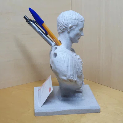 Ống cắm bút tượng Julius Caesar kèm khe để danh thiếp cực chất