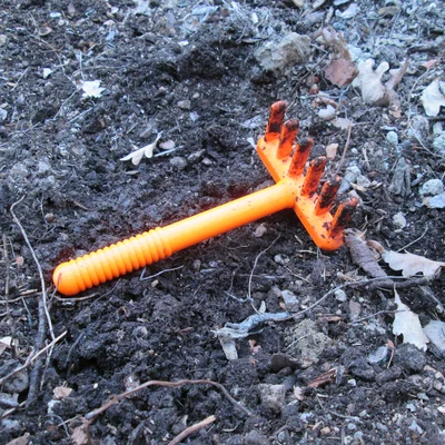 Cào tay làm vườn (Garden hand rake)