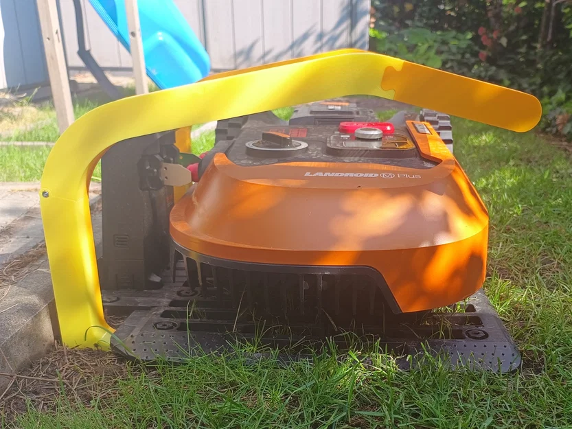 Worx Landroid M Garage Mk2 – Nhà Che Robot Cắt Cỏ - Image 5
