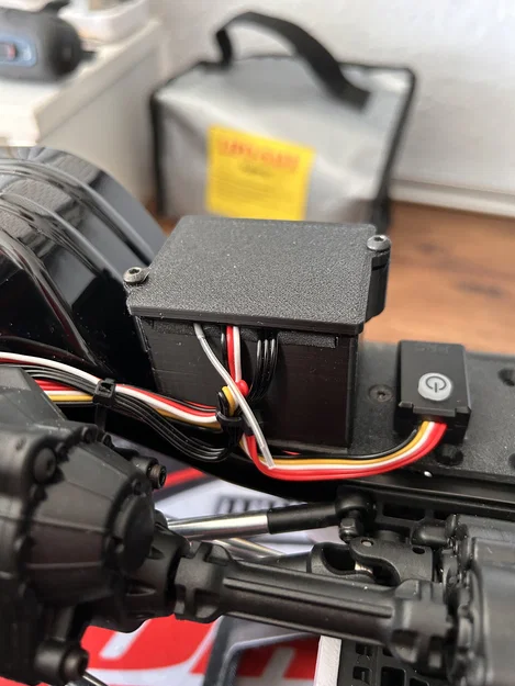 Hộp bảo vệ Receiver chống nước cho xe RC Crawler - Image 1