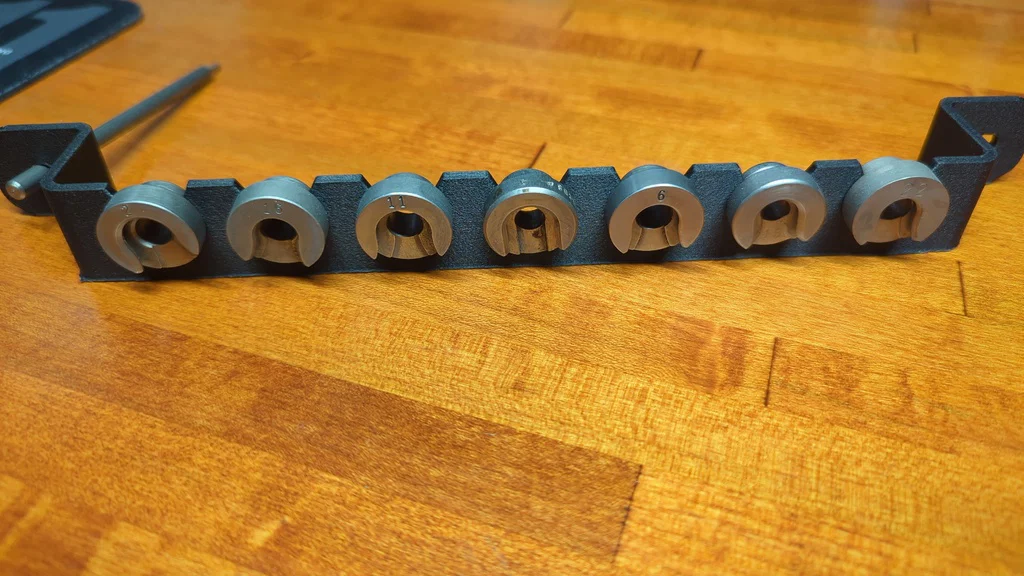 Giá treo Shellholder nạp đạn: Giải pháp sắp xếp bàn làm việc gọn gàng - Image 4