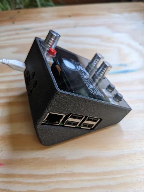 Vỏ case nghiêng 35 độ cho Norns Shield - Image 2