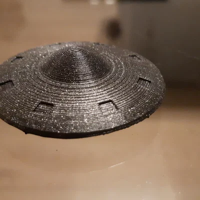 Mô hình đĩa bay UFO đơn giản - Món đồ trang trí 3D độc đáo