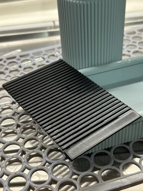 Bình Nhấn Xà Phòng Nước & Khay Để Miếng Bọt Biển (Liquid Soap Dispenser and Sponge Holder) - Image 3