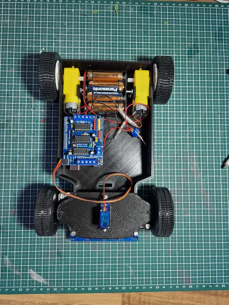 Xe Arduino (Arduino car) có cơ cấu lái bằng servo - Image 1