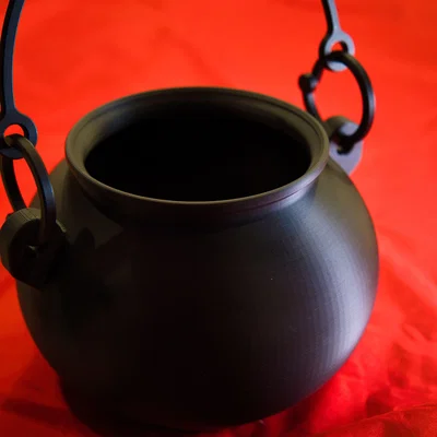 Nồi Vạc Kẹo Halloween (Halloween Candy Cauldron)