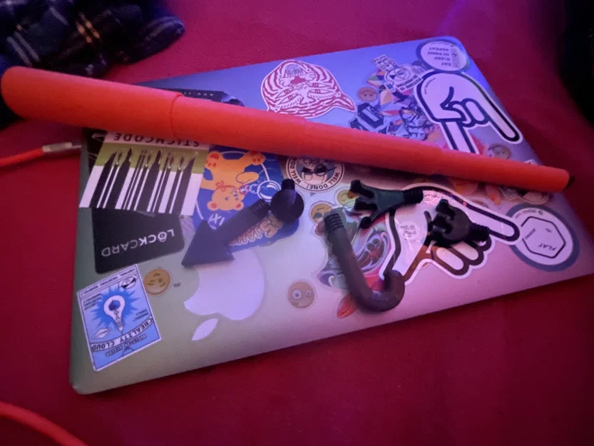 Gậy gãi lưng telescopic Print & Place dạng modular – Modular Print and Place Telescopic Back Scratche - Image 1