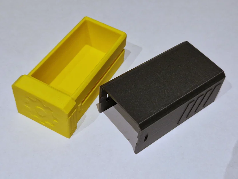 Hộp mini có khóa với cơ chế đóng click - Image 4