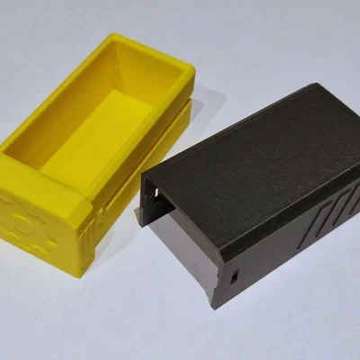 Hộp mini có khóa với cơ chế đóng click