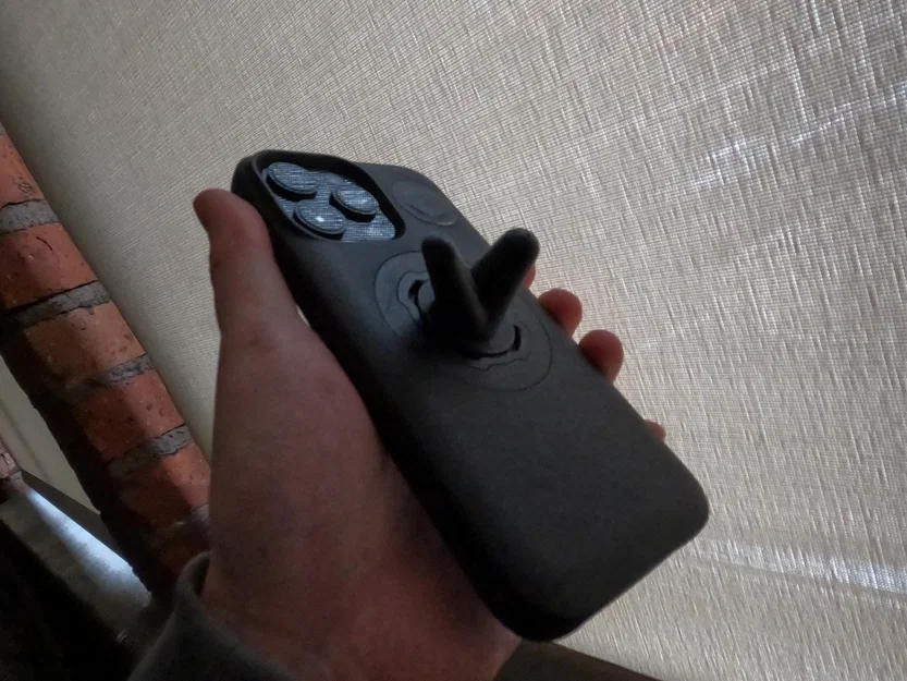 Chân đế điện thoại Quadlock (Quadlock Phone Stand) - Image 1