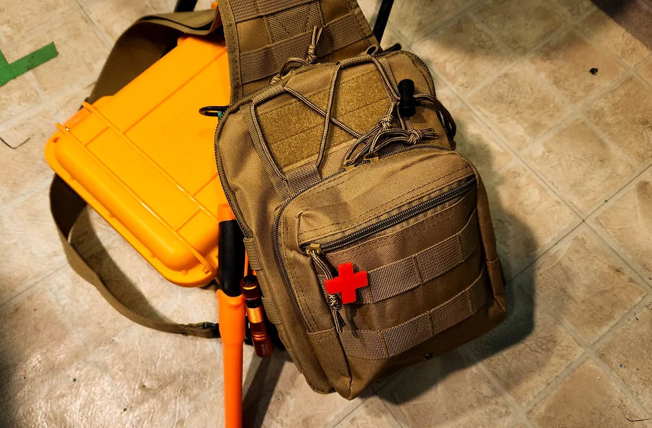 Dấu đỏ chữ thập cho zipper túi sơ cứu IFAK (cắm trại/tactical/airsoft/LARP) - Image 2