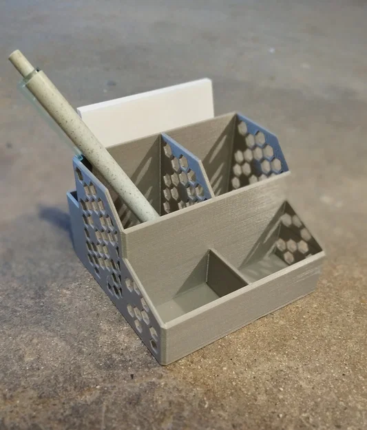 Khay để bàn Desk Organiser MK3: Sắp xếp bút và USB gọn gàng - Image 1