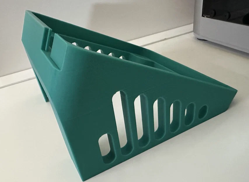 Giá đỡ nghiêng cho Loupedeck CT (Loupedeck CT Ständer) - Image 10