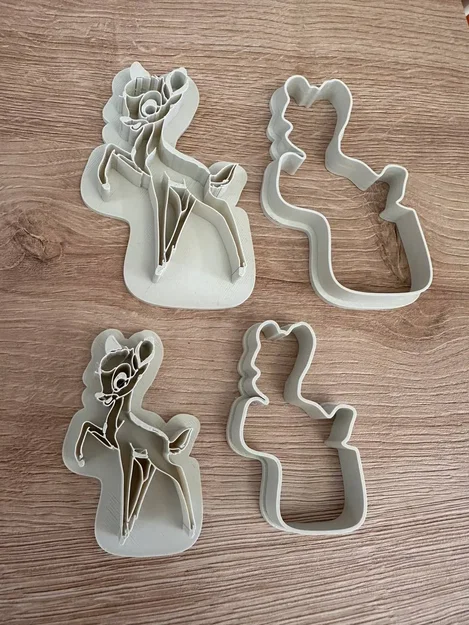 Khuôn cắt bánh quy Bambi Disney (Cookie Cutter) 10cm - Image 3